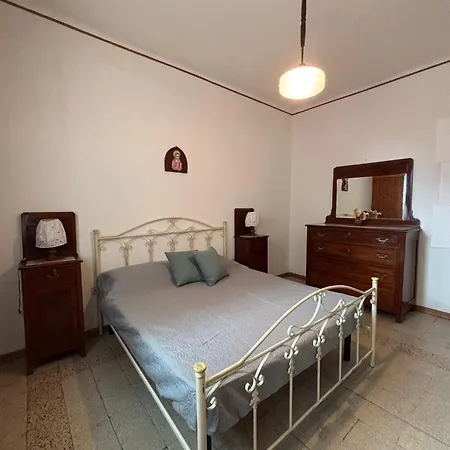 Ladirosa - A 50 M Dalla * Civitanova Marche